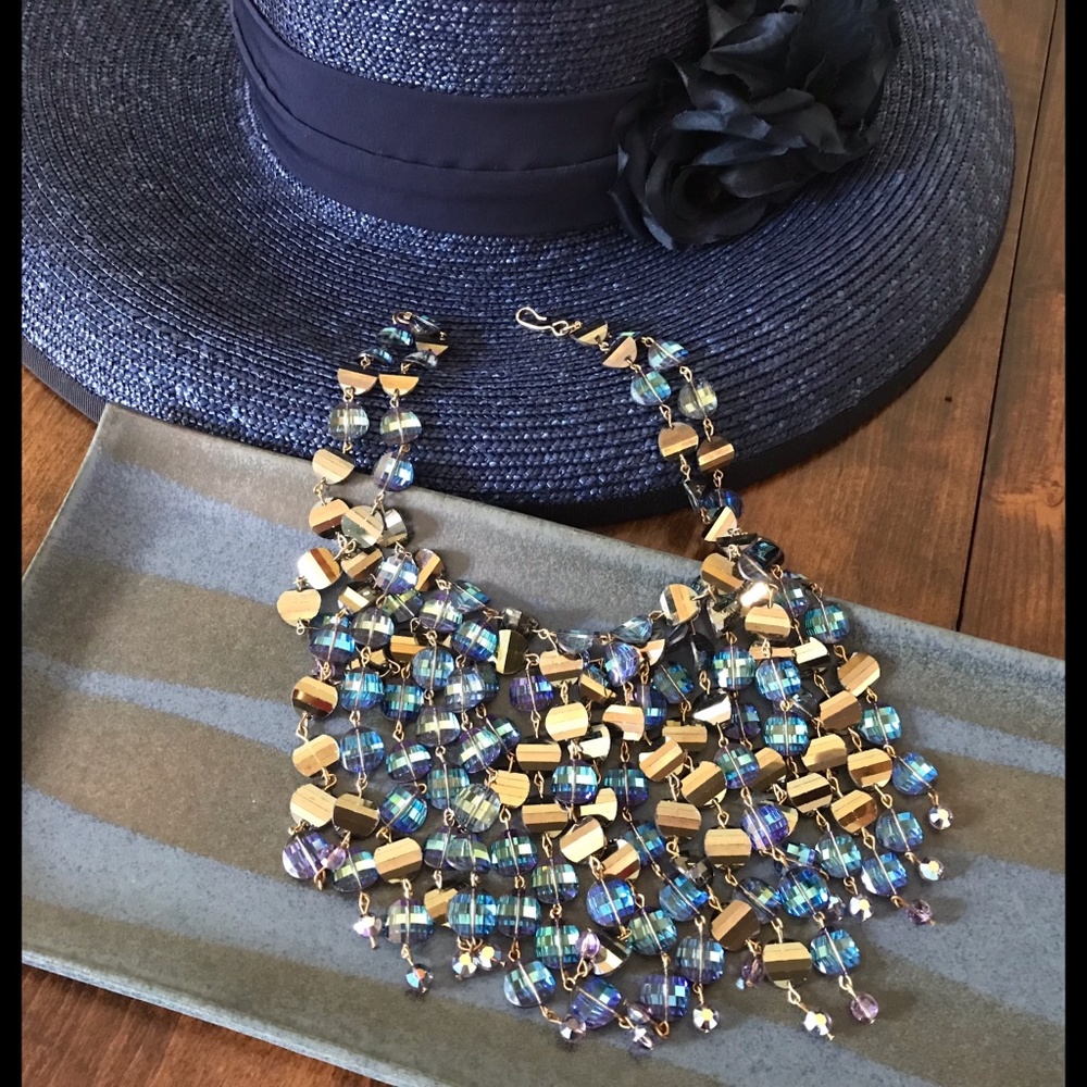 Swarovski Pageant-Worthy Cascade Necklace of Scarce Wisteria Pagoda Crys… - Picture 3 of 12
